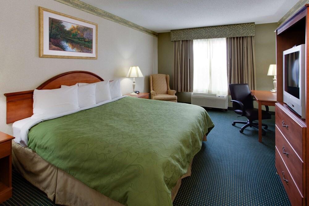 Country Inn & Suites By Radisson, Brockton Dış mekan fotoğraf