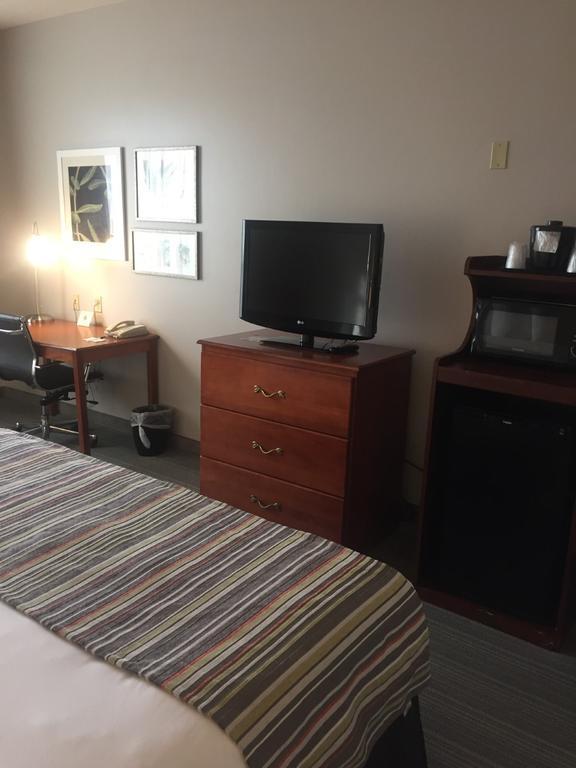 Country Inn & Suites By Radisson, Brockton Dış mekan fotoğraf
