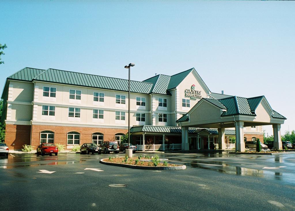 Country Inn & Suites By Radisson, Brockton Dış mekan fotoğraf